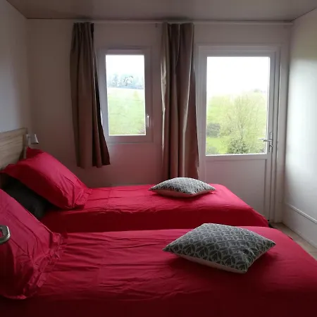 Chalets Des Agapes 롯지 Chambretaud